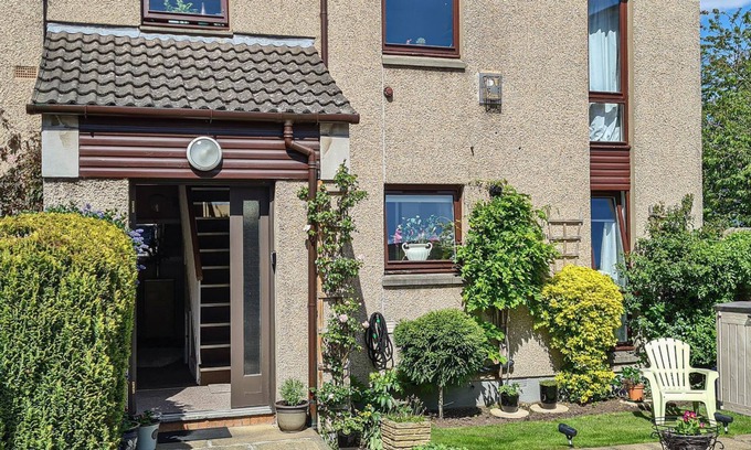 South Queensferry Cabaña | 2 bedroom accommodation in South Queensferry