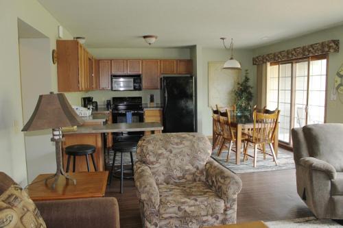 Eagle River Casa | 2 Bedroom accessible condo