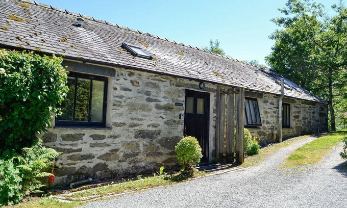 Penmachno Cabaña | 2 bedroom accommodation in Penmachno, near Betws-y-Coed