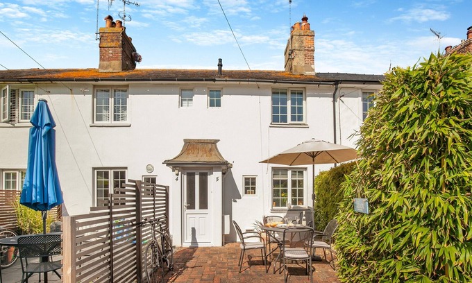 East Preston Cabaña | 2 bedroom accommodation in East Preston