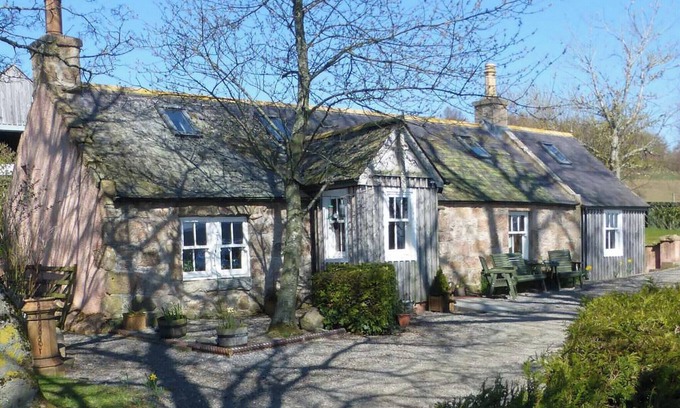 Logie Coldstone Cabaña | 2 bedroom accommodation in Dinnet, near Aboyne