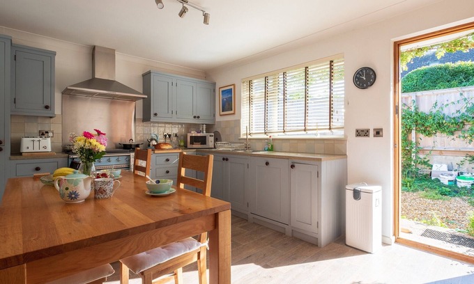 Totland Bay Cabaña | Alojamiento de 2 habitaciones en Totland Bay