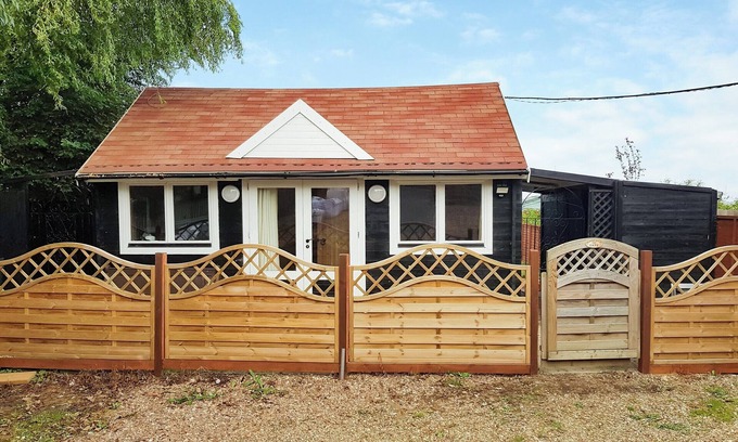 Tilney Fen End Cabaña | Alojamiento de 2 habitaciones en West Walton