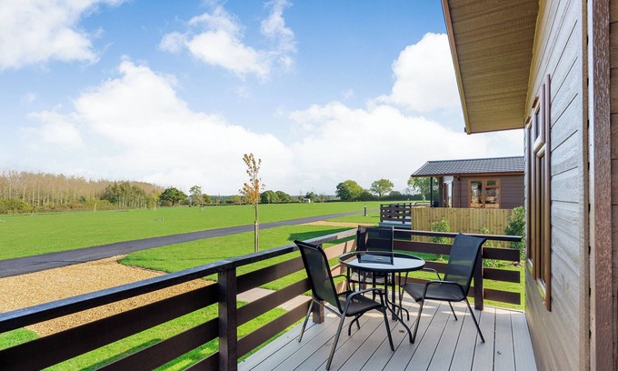 Upper Battlefield Chalet De Esquí | Alojamiento de 2 habitaciones en Shrewsbury