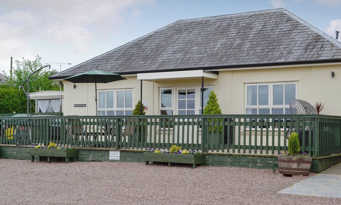 Kingswood Cabaña | Alojamiento de 2 habitaciones en Forden, near Welshpool