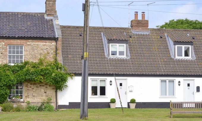 Shouldham Cabaña | 2 bedroom accommodation in Shouldham