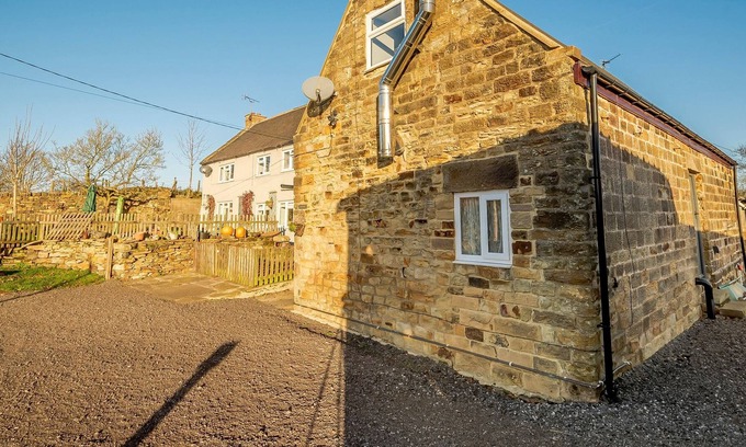 Alfreton Cabaña | 2 bedroom accommodation in Matlock, Near Alfreton