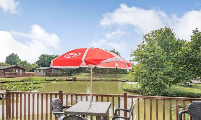 Yaxham Cabina | 2 bedroom accommodation in Yaxham, Dereham