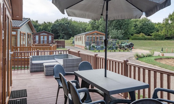 Yaxham Cabina | 2 bedroom accommodation in Yaxham, Dereham