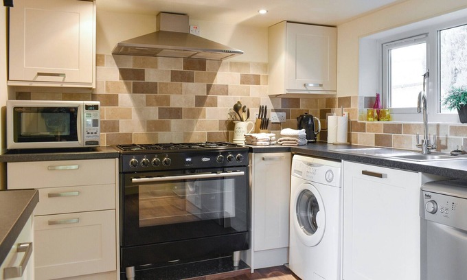 Kilmory Cabaña | 2 bedroom accommodation in Whiting Bay, Isle of Arran