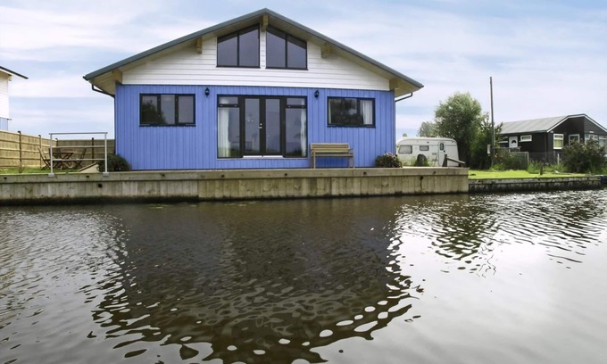 Irstead Cabaña | Alojamiento de 2 habitaciones en Martham