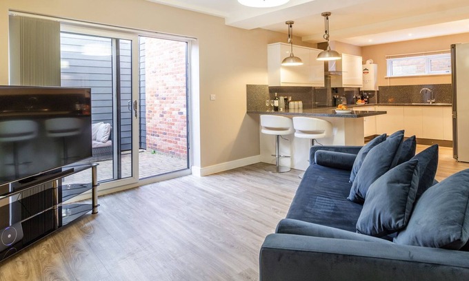 Norwich Cabaña | 2 bedroom accommodation in Norwich
