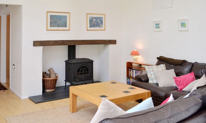 Stackpole Cabaña | 2 bedroom accommodation in Valast Hill, near Stackpole