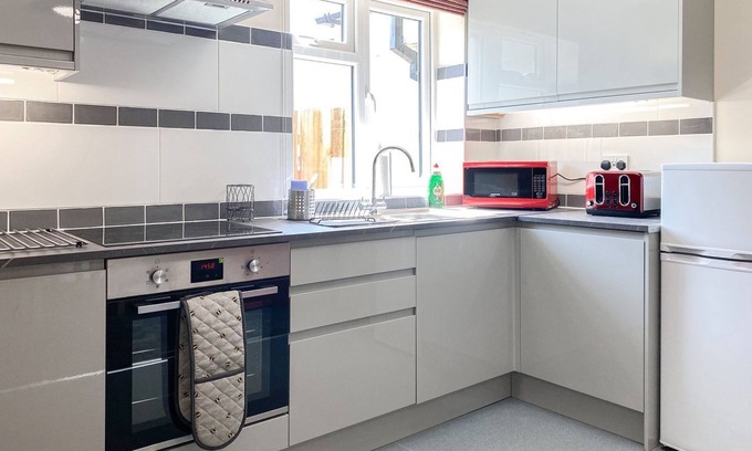 Hythe Cabaña | 2 bedroom accommodation in Palmarsh, near Dymchurch
