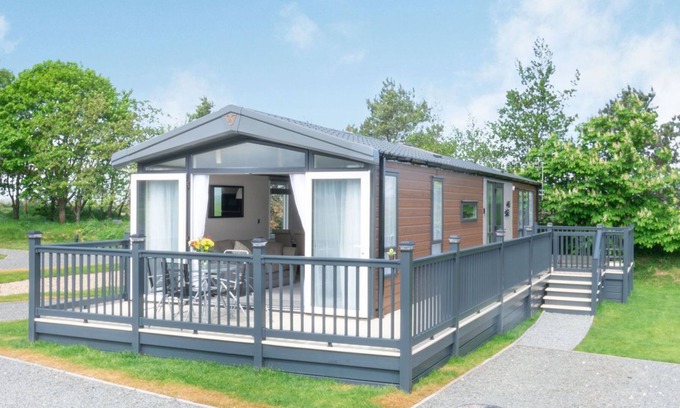 West Heslerton Cabaña | 2 bedroom accommodation in Malton