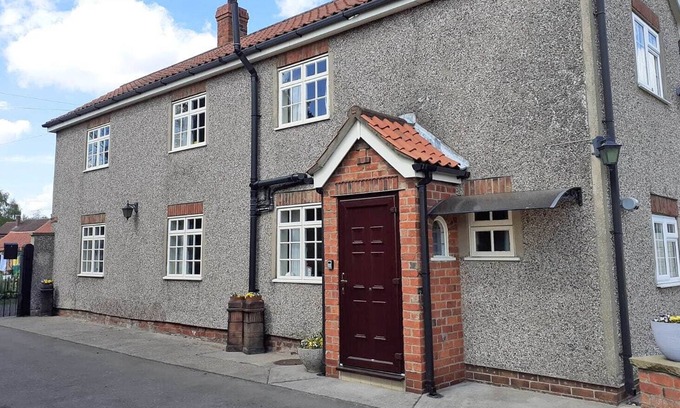 Wressle Cabaña | 2 bedroom accommodation in Wressle, near Selby