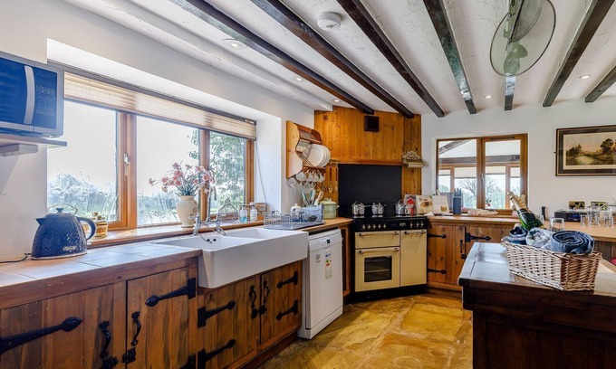Endon Cabaña | 2 bedroom accommodation in Leek