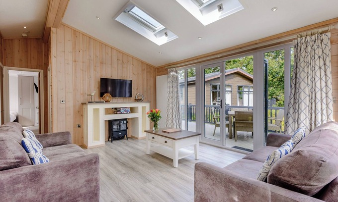 Ryde Chalet De Esquí | Alojamiento de 2 habitaciones en Wootton Bridge, Nr Cowes