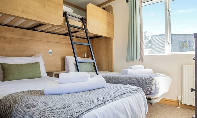 New Forest District Chalet De Esquí | 2 bedroom accommodation in Godshill, Fordingbridge