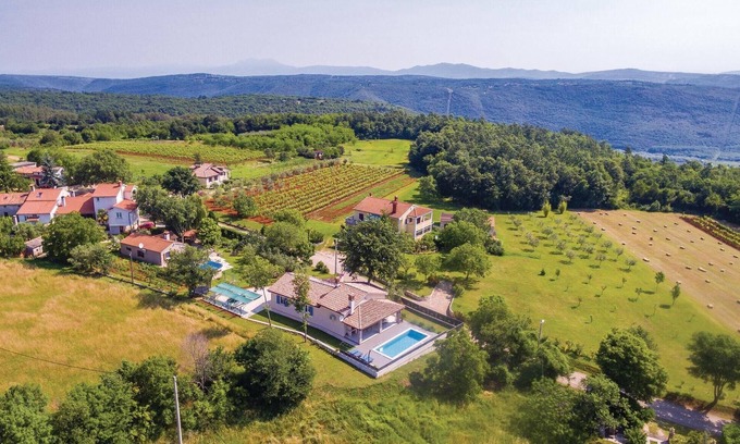 Melnica Casa | Impresionante casa en Barban con cocina