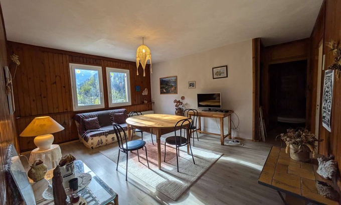 Areches Chalet De Esquí | Apartamento 2 hab., 5 pers., centro del pueblo con aparcamiento