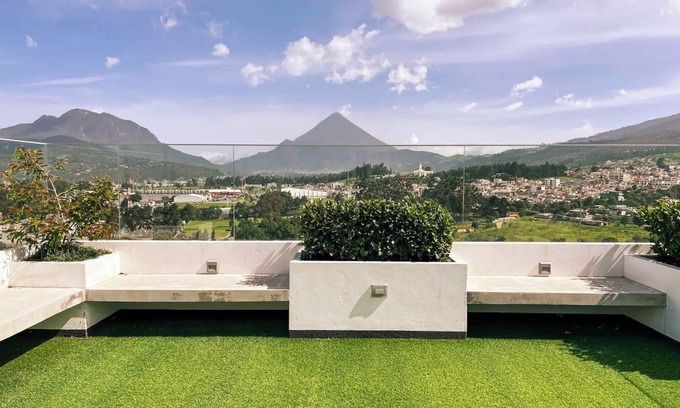 Quetzaltenango Apartamento | 2-bedroom apartment in amazing Quetzaltenango with fitness room, WiFi