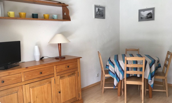 Esquieze-Sere Apartamento | Apartamento de 2 dormitorios 5/6 personas con jardín.