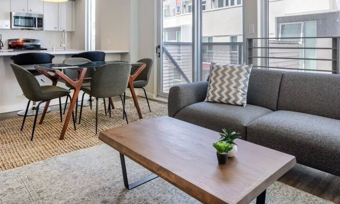 South of Market Apartamento | 2 Bedroom Apartment L-466410 by Houzlet