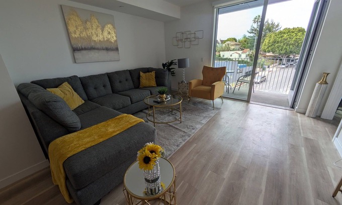 Sunset Park Apartamento | 2-bedroom apartment in fabulous Santa Monica!