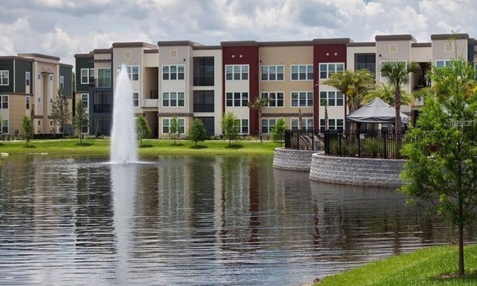 Lake Hart Apartamento | 2 Bedroom Apartment 419553 by Houzlet