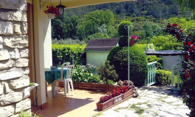 Pierrerue Apartamento | 2 Bedroom Apartment in Pierrerue