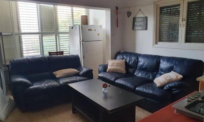 Rehovot Apartamento | 2 bedroom apartment in batiya makov shared rooms