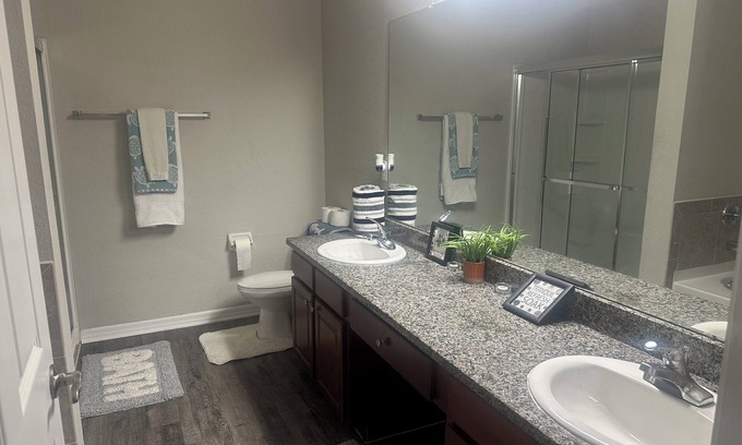 Bearss Plaza Apartamento | 2-bedroom apartment in pleasant Tampa with WiFi, AC