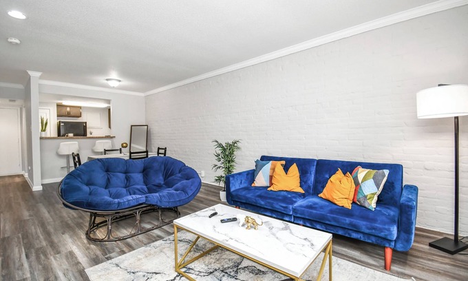 Greenway Plaza-Upper Kirby Apartamento | 2 Bedroom Apartment in Central Houston