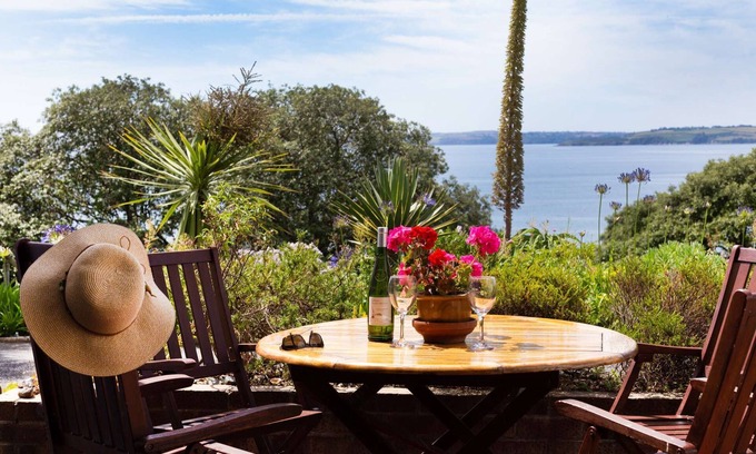 Mylor Churchtown Apartamento | 2 bedroom apartment (max 4 people), fabulous sea views