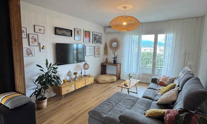 Biguglia Apartamento | 2-bedroom apartment near beaches and Bastia, sea and mountain view