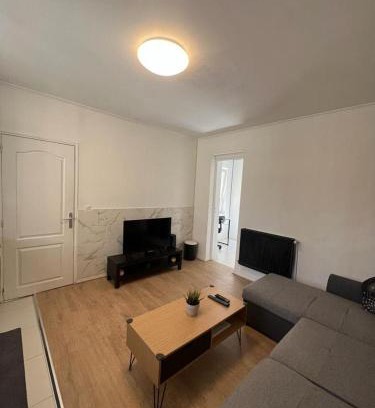 Bobigny Apartamento | 2 bedroom Apartment very close to Paris