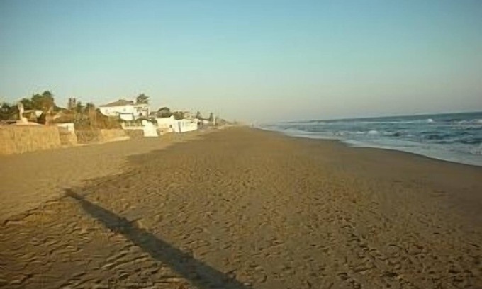 Urbanizacion Costabella Apartamento | Apartamento de 2 dormitorios con vistas al mar. Gran piscina compartida, jardines bien cuidados