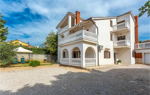 Municipality of Omisalj Apartamento | 2 Bedroom Awesome Apartment In Omisalj