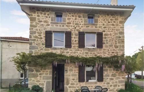 Bas-en-Basset Casa | 2 Bedroom Awesome Home In Bas-En-Basset
