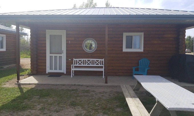 West Central Saskatchewan Cabina | Cabaña de 2 dormitorios en Delaronde Resort - Cabaña # 1
