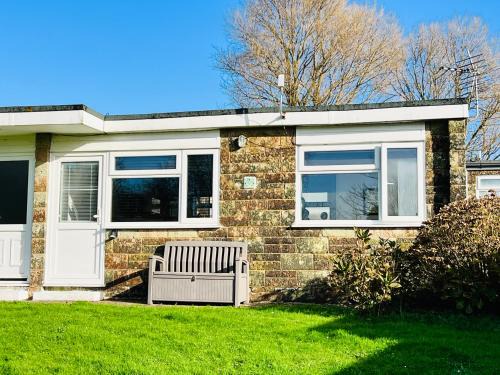 England Apartamento | 2 Bedroom Chalet SB172, Sandown Bay, Isle of Wight, Free WiFi