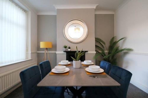 Lancaster Casa | 2 Bedroom Characterful House