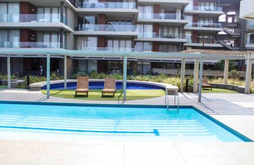 Hillhead Apartamento | 2 Bedroom combo with pool at Ocean Dune, Sibaya