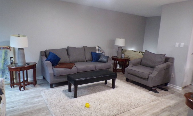 Skyway Condominio | 2-bedroom condo in gorgeous Colorado Springs 5-10 minutes from many attractions