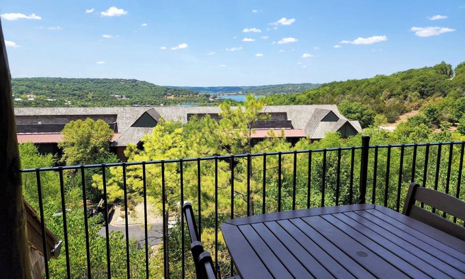 Big Cedars Cabina | 2-bedroom Condo in Lodge at the Wilderness Club Big Cedar Full Resort Amenities