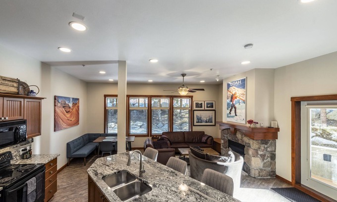 Salt Lake Mountain Resorts Condominio | 2-bedroom condo steps from Solitude Resort Ski Lifts