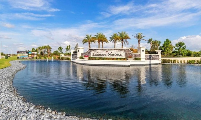 Lakewood Ranch Apartamento | 2 Bedroom Condo 225438 by Houzlet