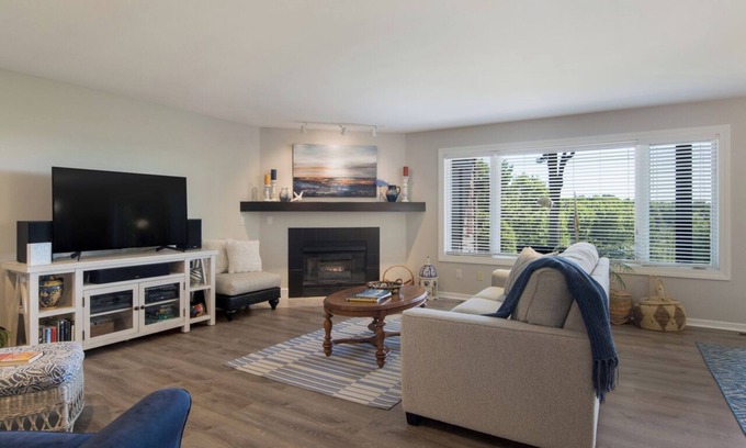 Kewadin Condominio | 2 bedroom condo with incredible view of torch lake