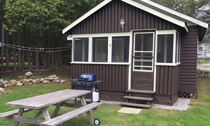 Bobcaygeon Casa | 2-Bedroom Cottage #1 - Ambleside